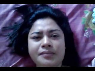 两个美妙的女士是俏皮的女同性恋